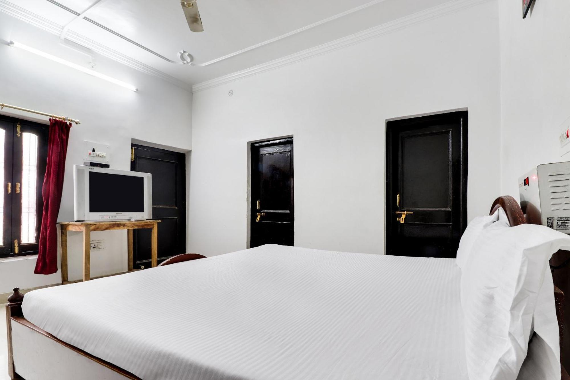 Hotel O Hanuman Bagh Ayodhya Экстерьер фото