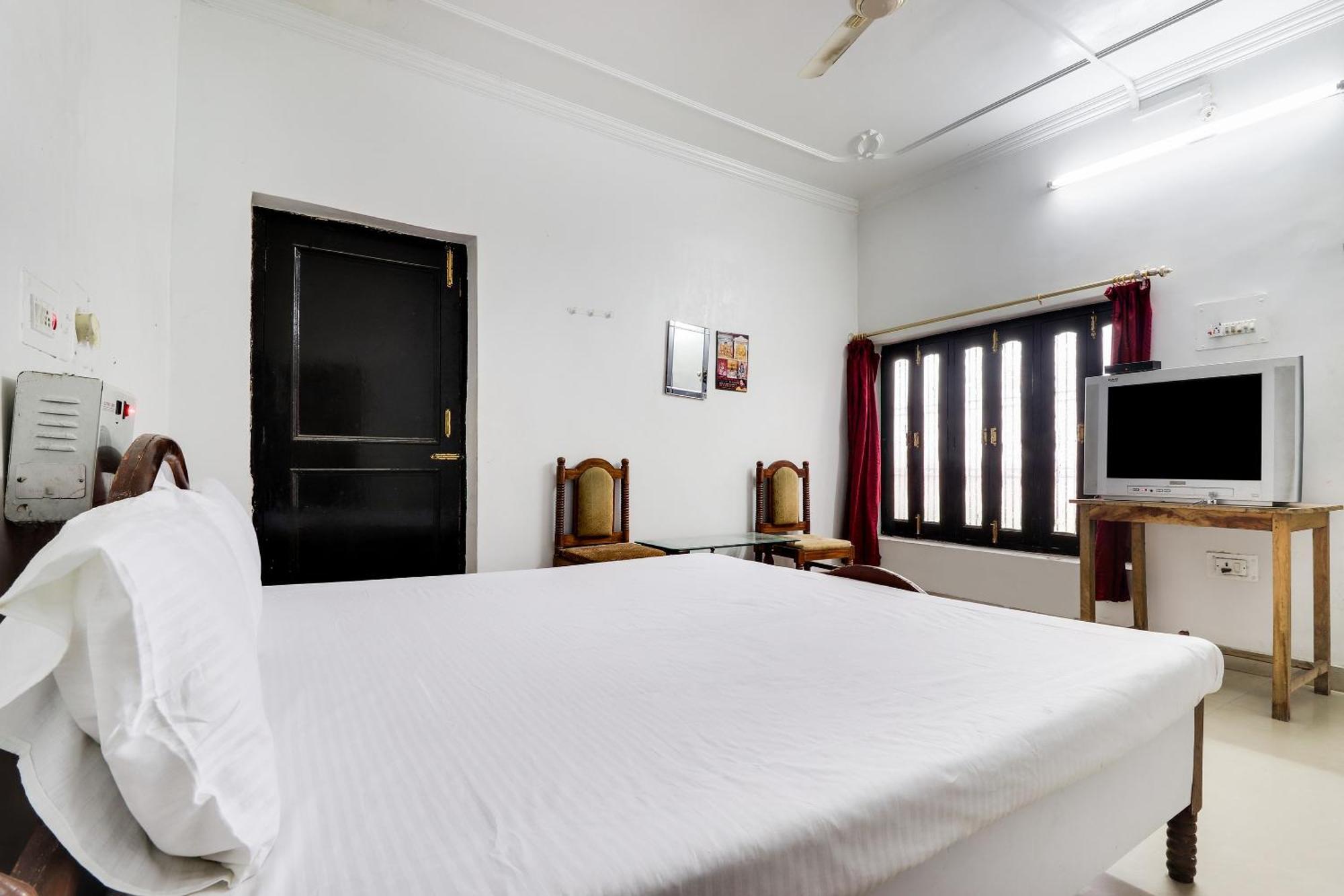 Hotel O Hanuman Bagh Ayodhya Экстерьер фото